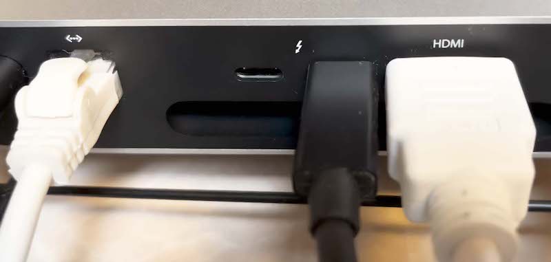 Thunderbolt3接続のエンクロージャ