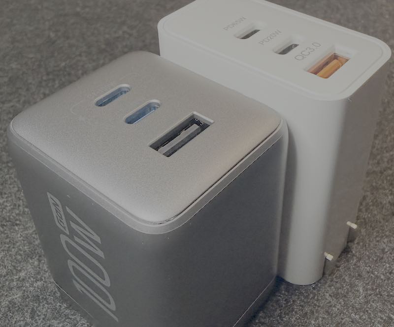 EcoFlow RAPID Pro 100W GaN急速充電器と65W USB充電器のサイズ比較