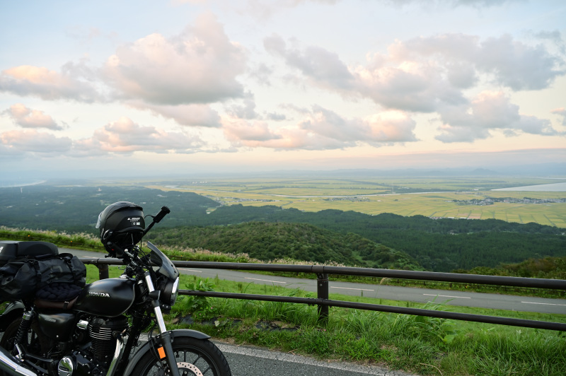 夕暮れの寒風山